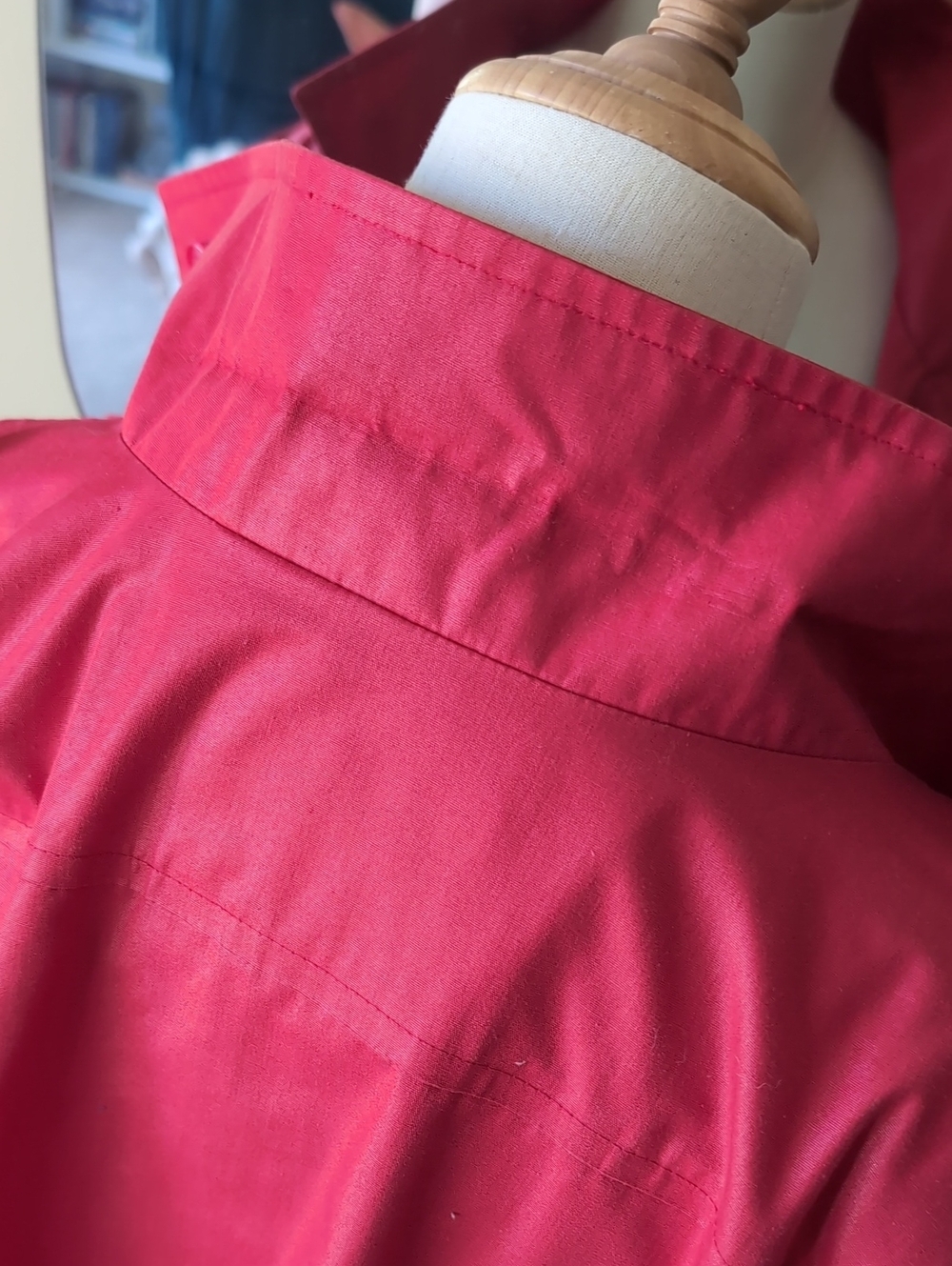 London Fog Women's Vintage Size 12 Red Belted Button Front Trench Coat - Picture 10 of 16